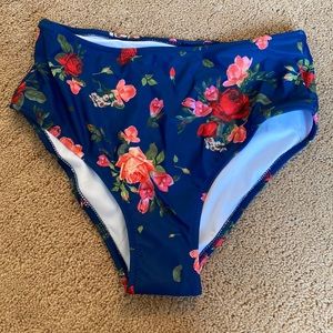 Brand new Beachsissi bikini bottom, size small